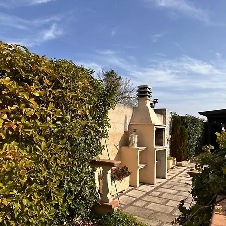Rosi Villa *