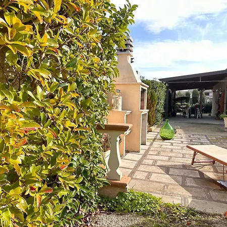 Rosi Villa *